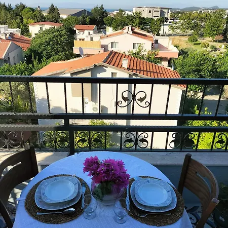 The Rooftop Apartment